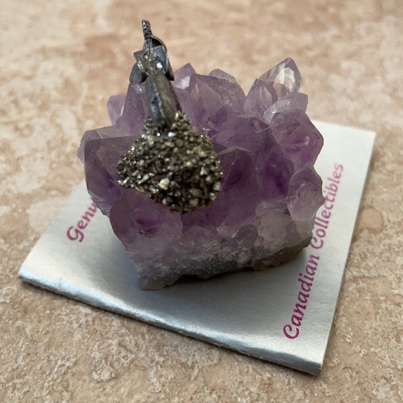 Pewter Elephant on Amethyst Rock Art Originals Hand Crafted by Romi Wolf Canada - Picture 3 of 16